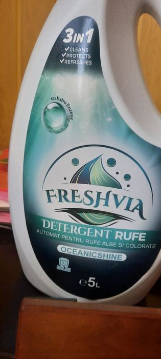 Vând dero lichid 5L