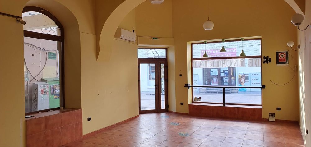Spațiu comercial de închiriat in Centru Istoric Craiova