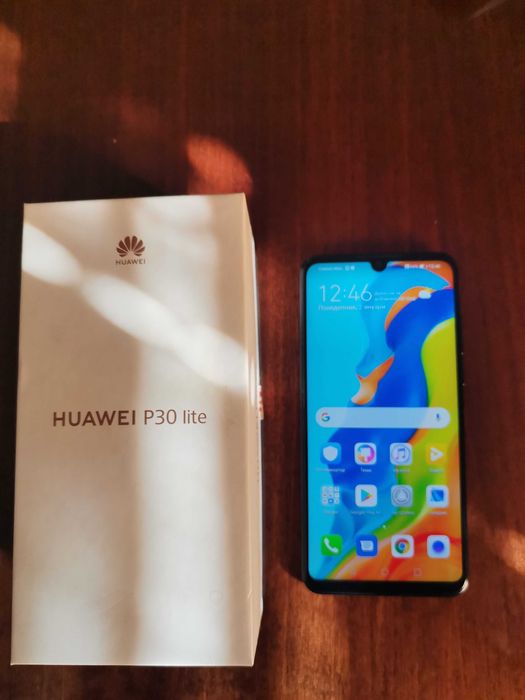 Продавам Huawei p30 lite 128gb