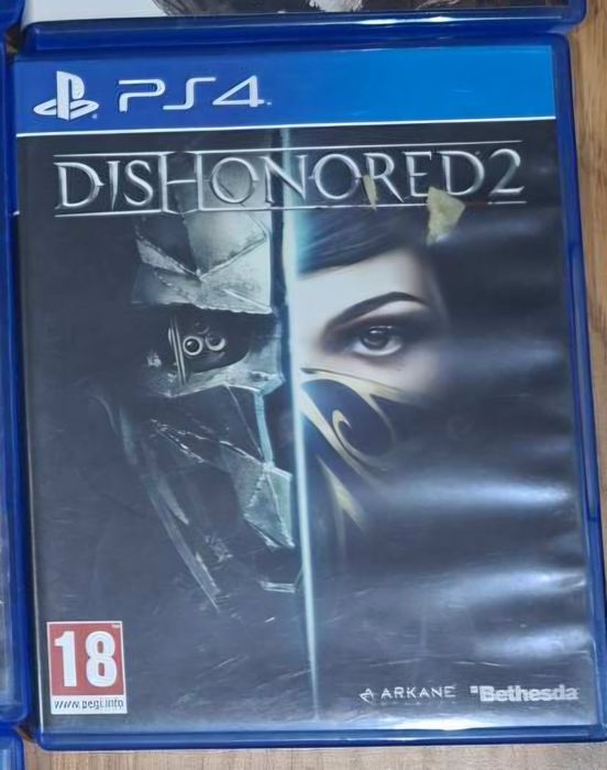 Ps4 slim с 2 джойстика и 3 игри