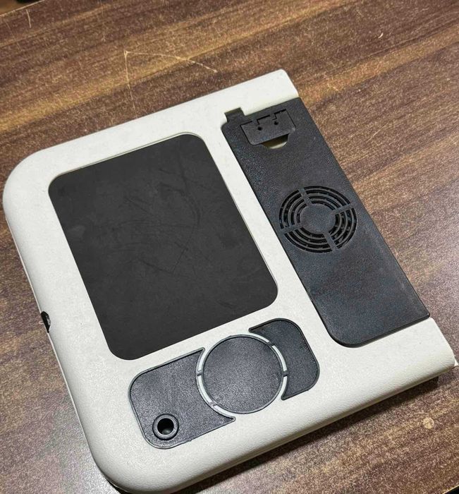 Масичка за лаптоп