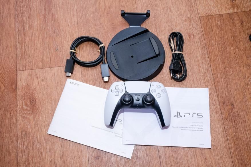 Продам PS 5 в идеальном состоянии