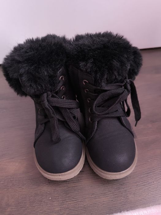 Зимни обувки за момиче