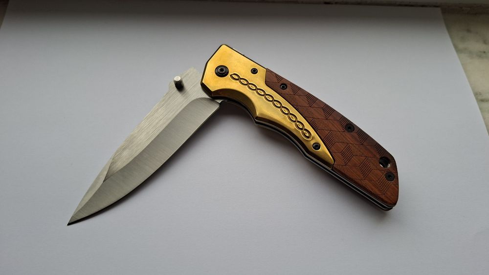 Briceag / cuțit pliabil