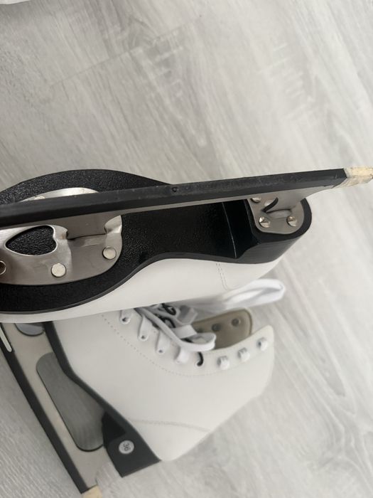 Patine Oxelo mărimea 36 – NOI, nepurtate!