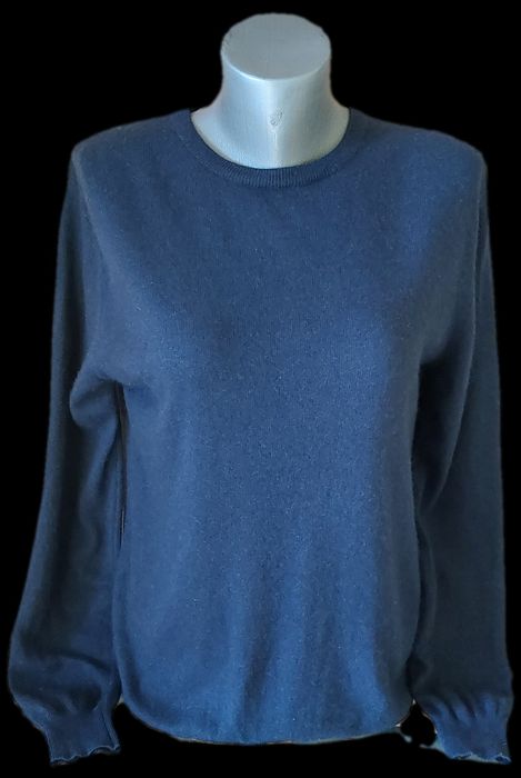 Пуловер Oro Cashmere. 35% кашмир, 35% коприна, 30% вълна. размер L