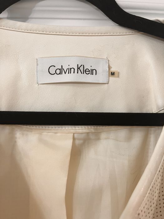 Geaca din piele beige