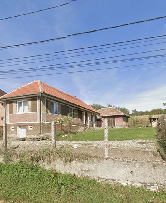 Casă de vânzare în Crișeni 65 mp