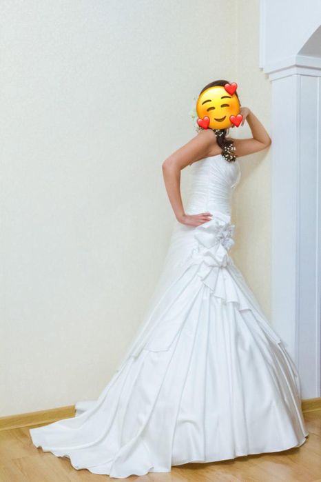 Продам красивое свадебное платье