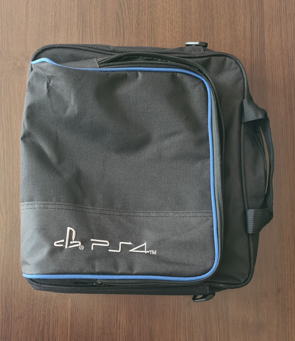 PS4 Pro 1TB + 2 контролера + зарядна станция + травъл чанта + игри