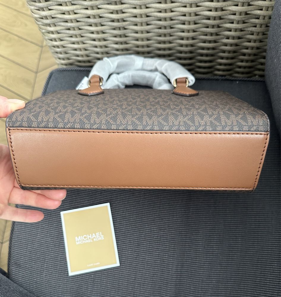 Poseta Michael Kors
