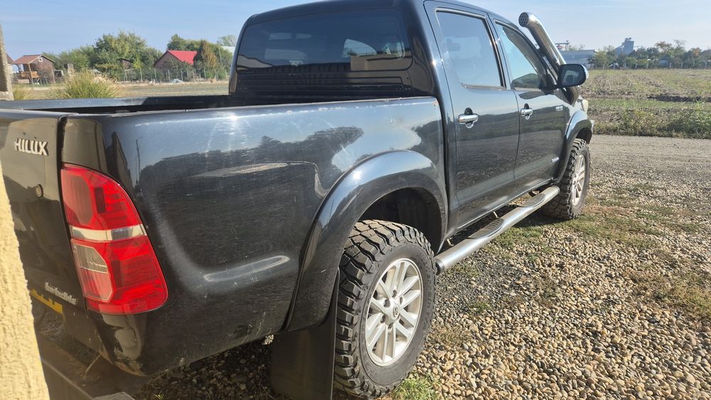 Toyota Hilux 2012 3.0 Manual volan dreapta
