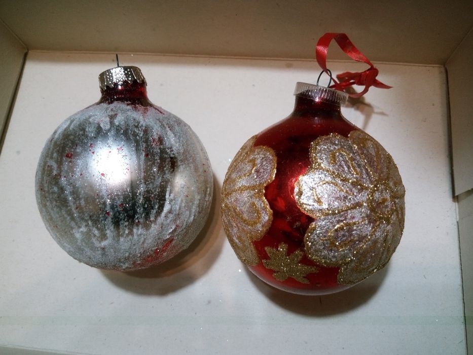 6 Globuri vintage vechi din sticla pictate manual rosu