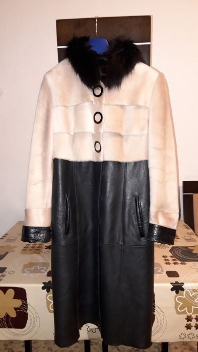 Стильная натуральная дубленка из меха пони