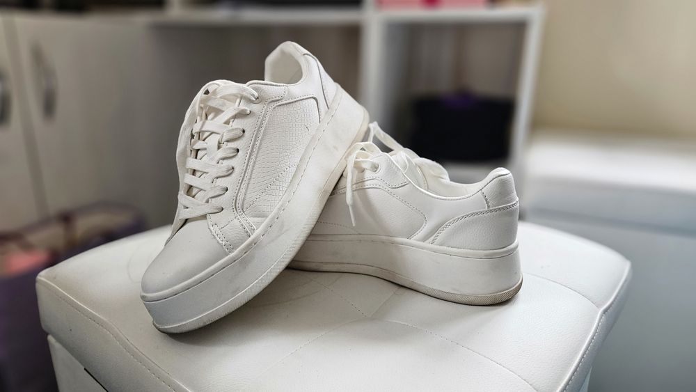 Кецове Zara бели