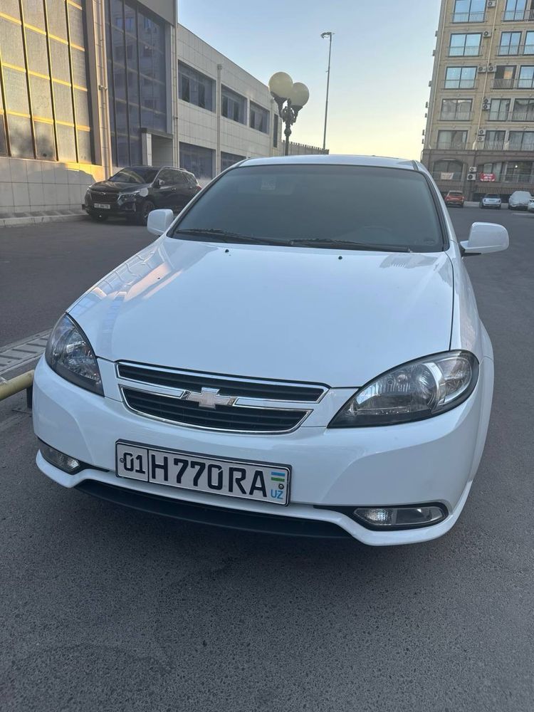Автомобиль Gentra