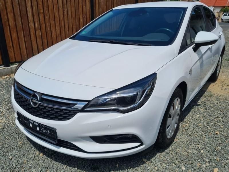 Dezmembrez Opel Astra K hatchback z40r 1.6cdti B16DTE M32 Opel Astra K