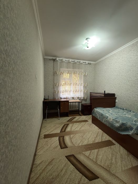 Продаю свою квартиру 4/1/9. Юнусабад 4кв, 74 дом.