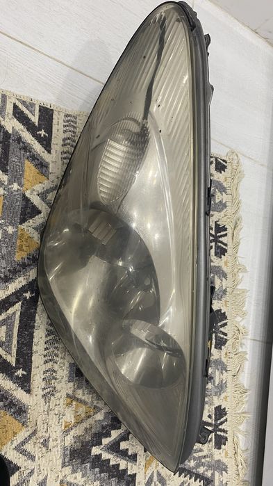 Продам фару ес 300