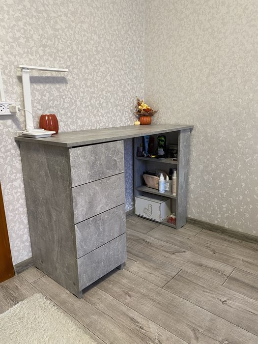 Продам письменный стол