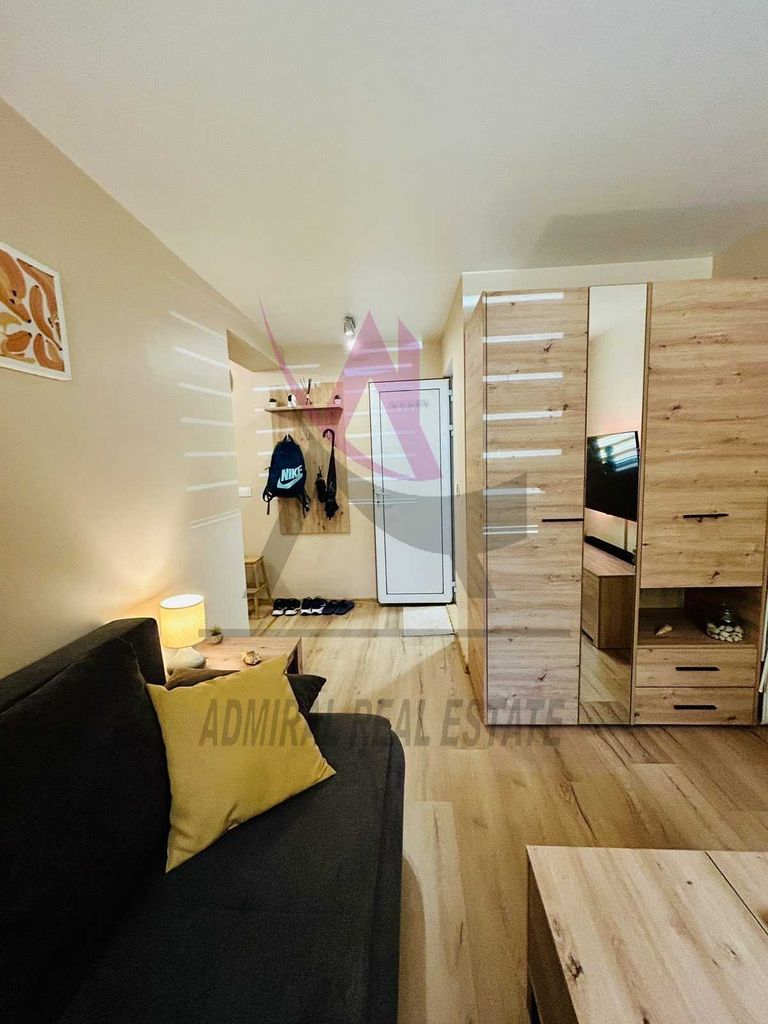 Продава се Едностаен апартамент в Варна, Колхозен пазар - 45 кв.м за 1816 €/кв.м - Снимка #1