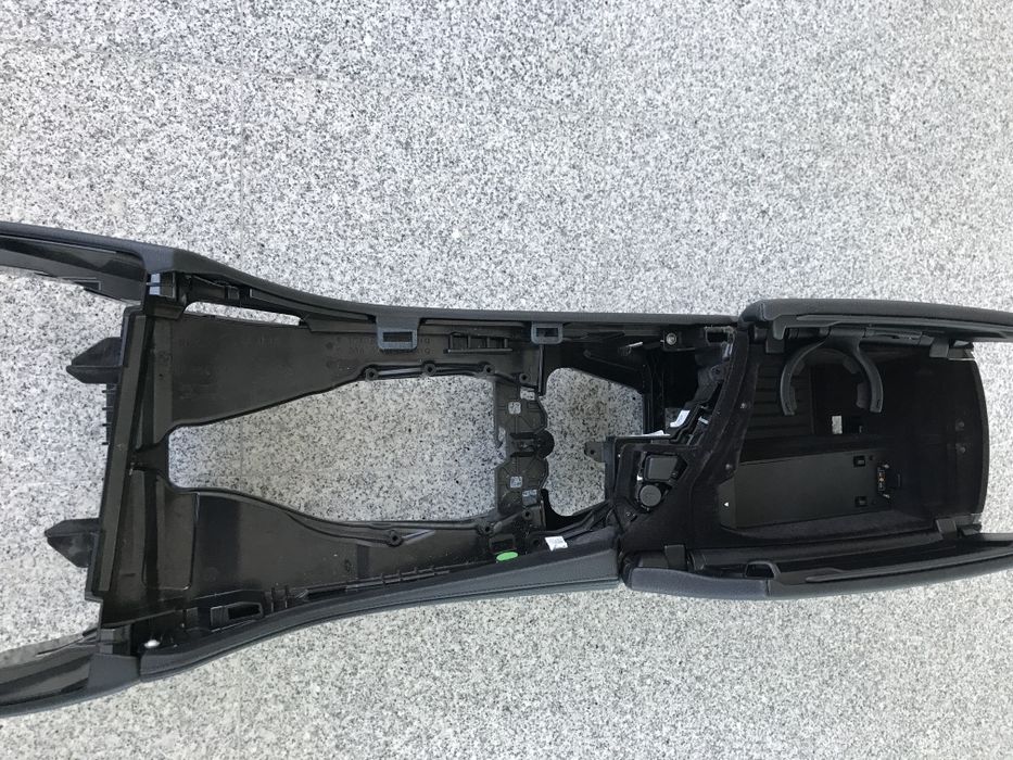 Подлакътник за BMW F10 лява дирекция