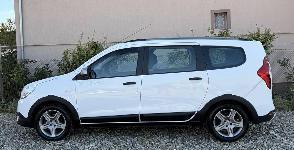Lodgy Stepway 2020 1.5 d 7 locuri