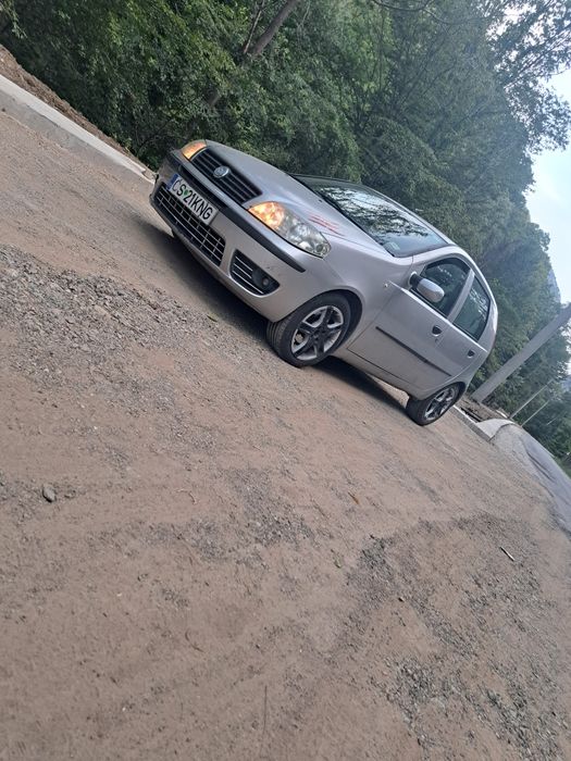 Vând fiat punto 1 9 diesel JTD 30 milioane fixin stare de funcționare
