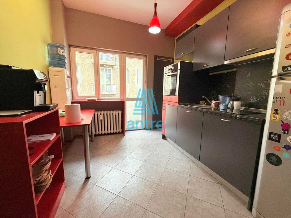 Продава се Тристаен апартамент в София, Център - 120 кв.м за 2917 €/кв.м - Снимка #9