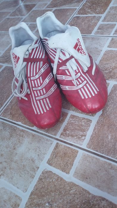 Cramponi adidas.