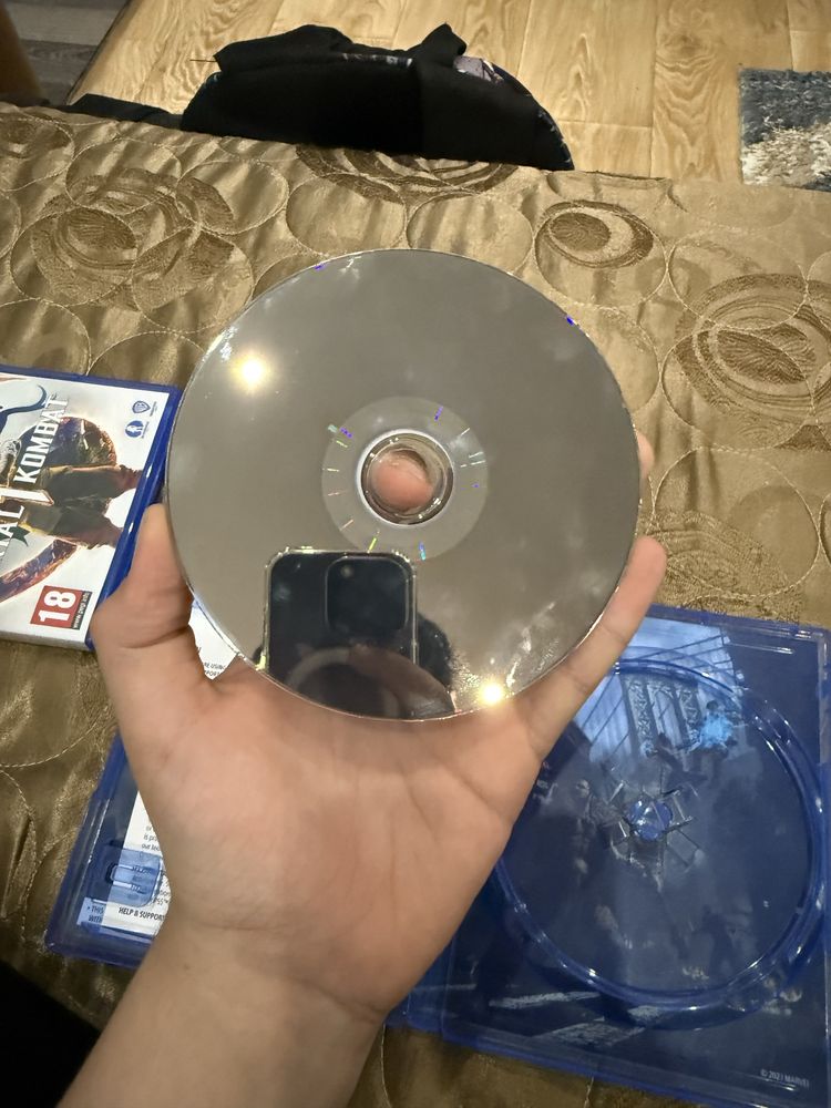 Продавам игра Spider-man 2