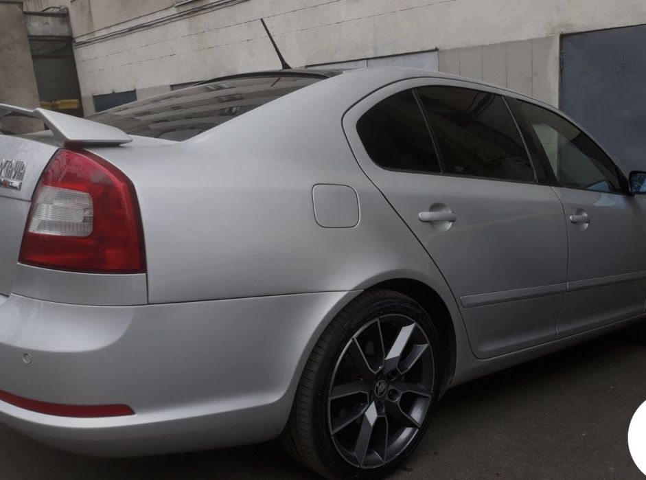 Bara spate stop stopuri haion Skoda octavia 2 vrs