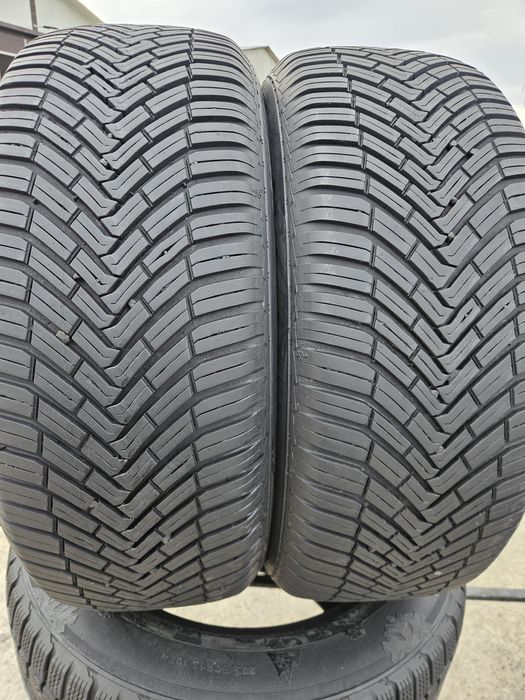 Vând anvelope iarna 235/55/18 235/55r18 CONTINENTAL