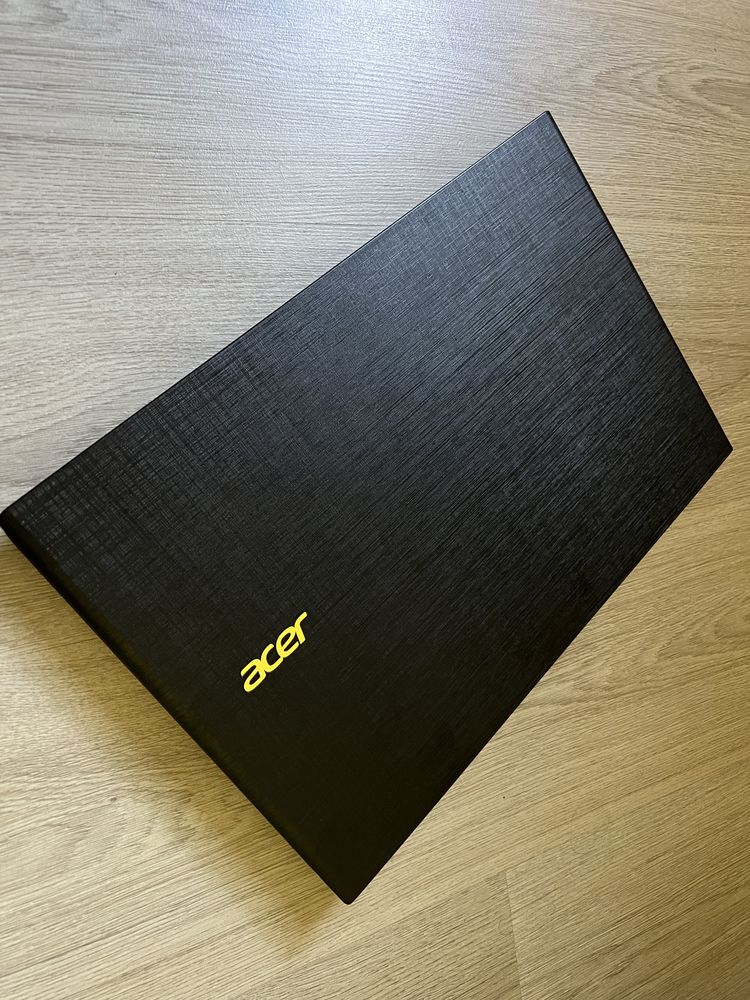 Acer Aspire E5-573G-39K5 Yellow