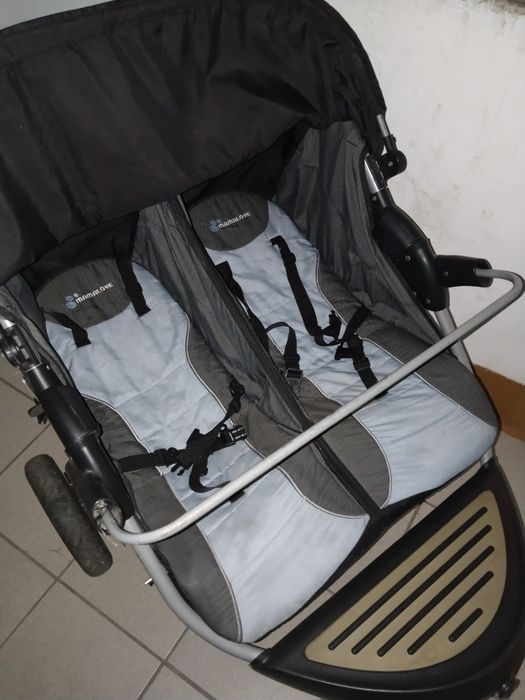 Коляска для двойни