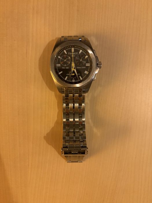 Часовник Tissot PRC 100 запазен
