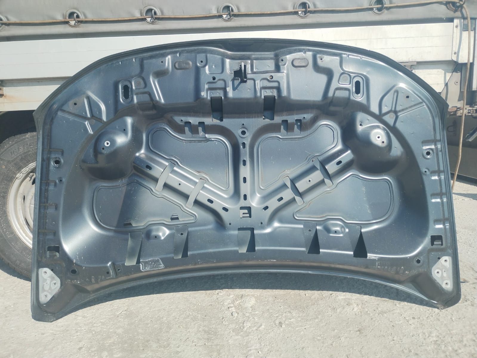 Capota motor, Dacia Duster 2, 2017, 2018, 2019, 2020, 2021, 2022, 2023, 2024.