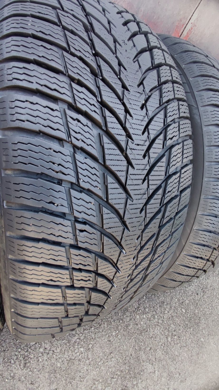 4бр. зимни гуми 245/45/19 Nokian WR Snowproof P
dot22
7/7.2mm
Добро съ