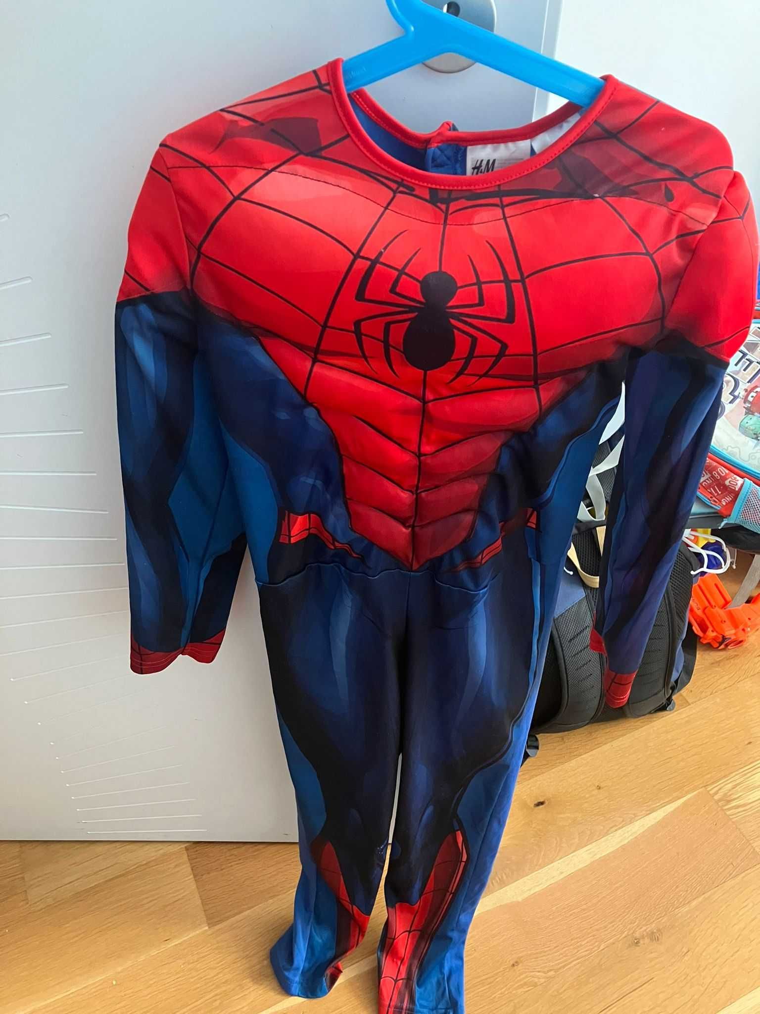 Карналвани костюми за дете H&M Spiderman и Скелет (фосфорициращ)