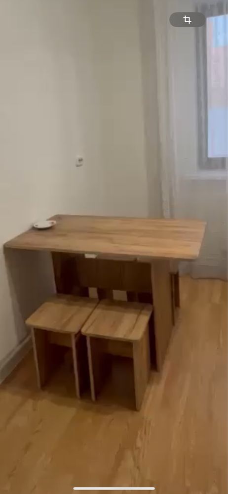 Стол со стульями