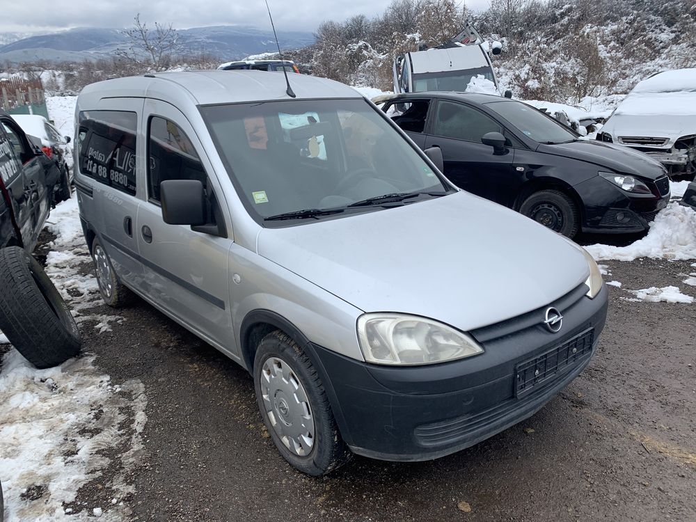 НА ЧАСТИ! Opel Combo 1.6 EcoM 97 кс. 2010 г. Метан CNG