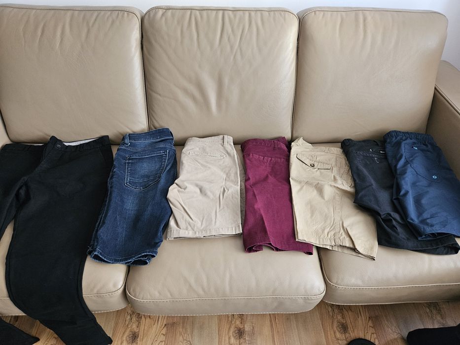 Vand haine la pachet, camasi, pantaloni etc