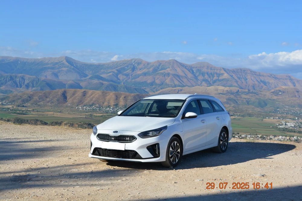 Kia Ceed Spirit, Plug-in Hybrid, Garantie completa 12 luni,TVA deductibil 21%