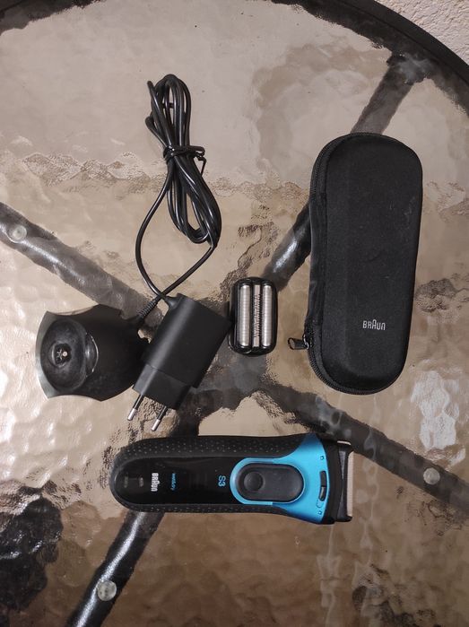 Aparat de ras electric Braun Series 3