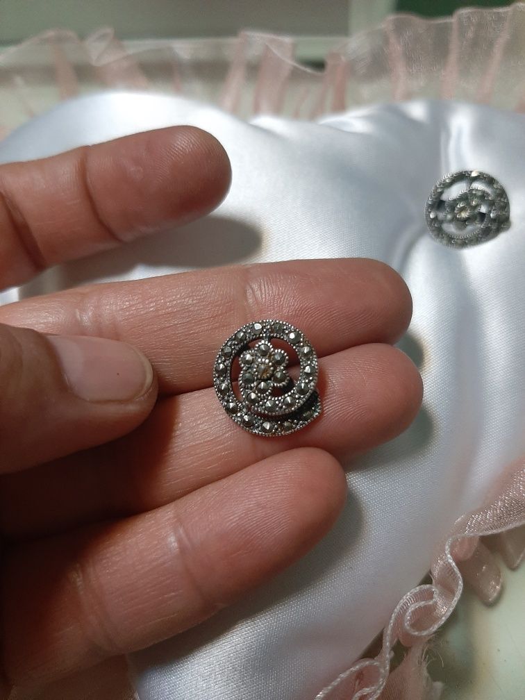Cercei din argint 925 cu pietricele mici în formă de melc
