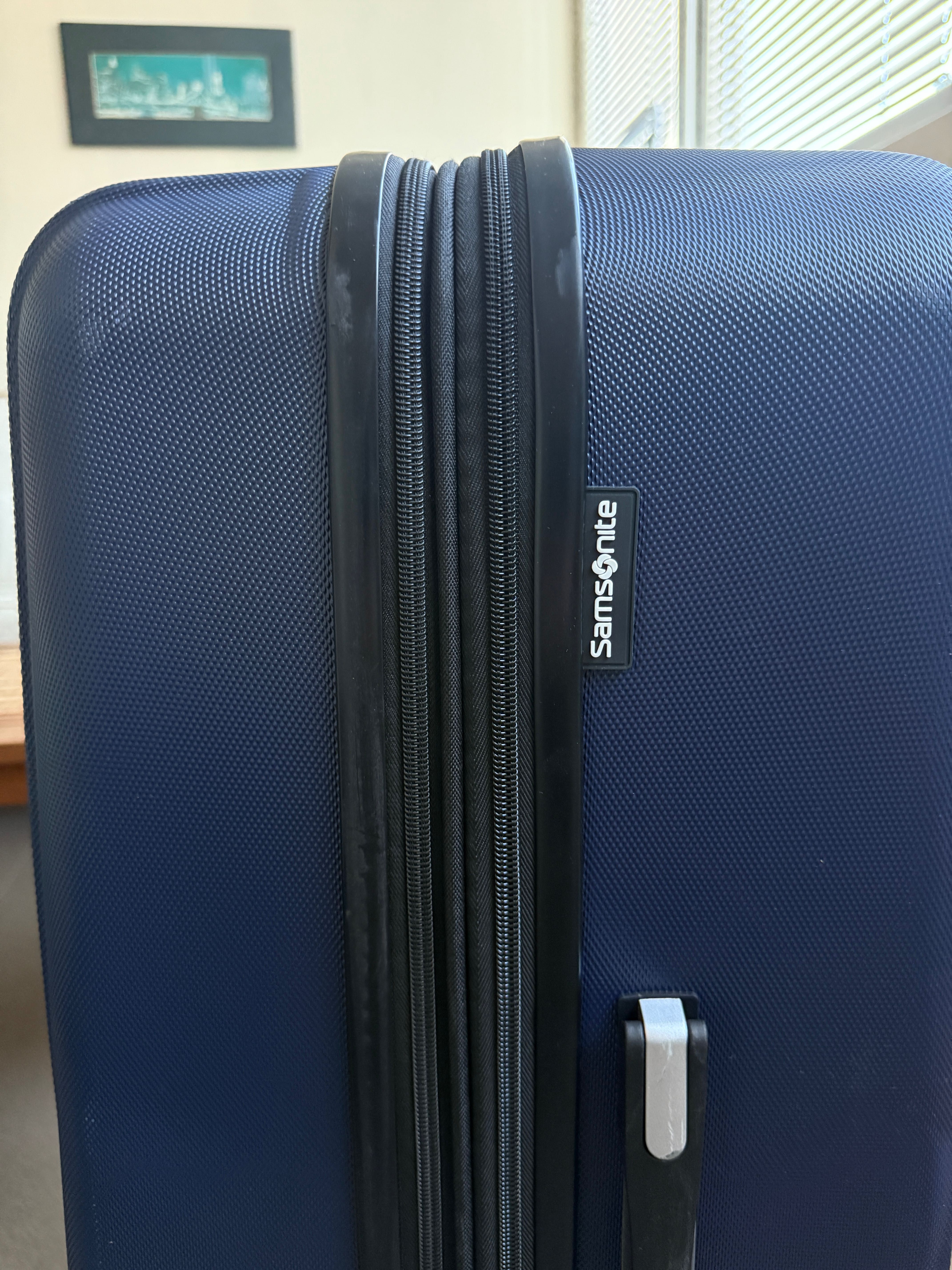 Голям куфар Samsonite (тъмно син)