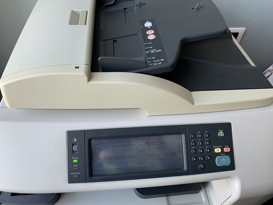 Hp laser jet CM 6030 MFP
