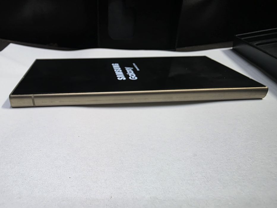 Samsung Galaxy S24 Ultra Titanium Yellow 512GB 12GB RAM Stare EXCELENT