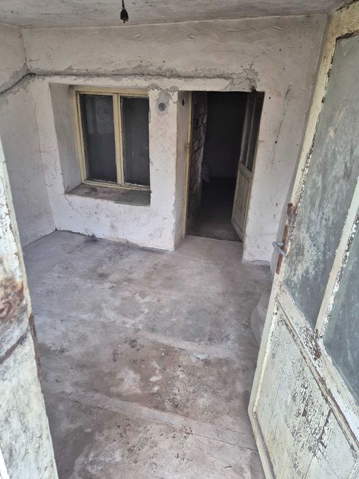 Продавам Къща с.Смочан на 10км от Ловеч