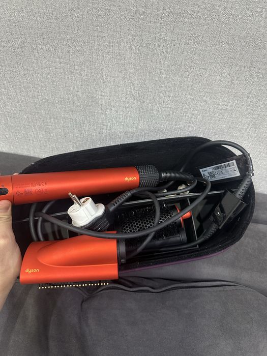 Dyson Фен продаю